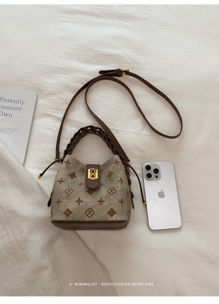 Monogram Muse